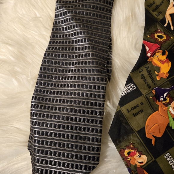 Assorted Multi-colored Ties Collection - Picture 3 of 11